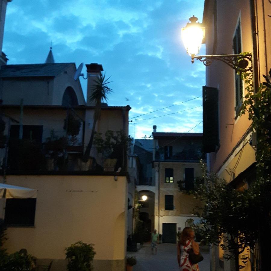 Mae Albenga Suites Exteriér fotografie
