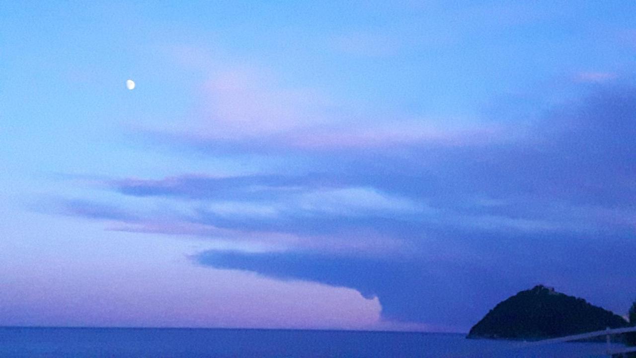 Mae Albenga Suites Exteriér fotografie